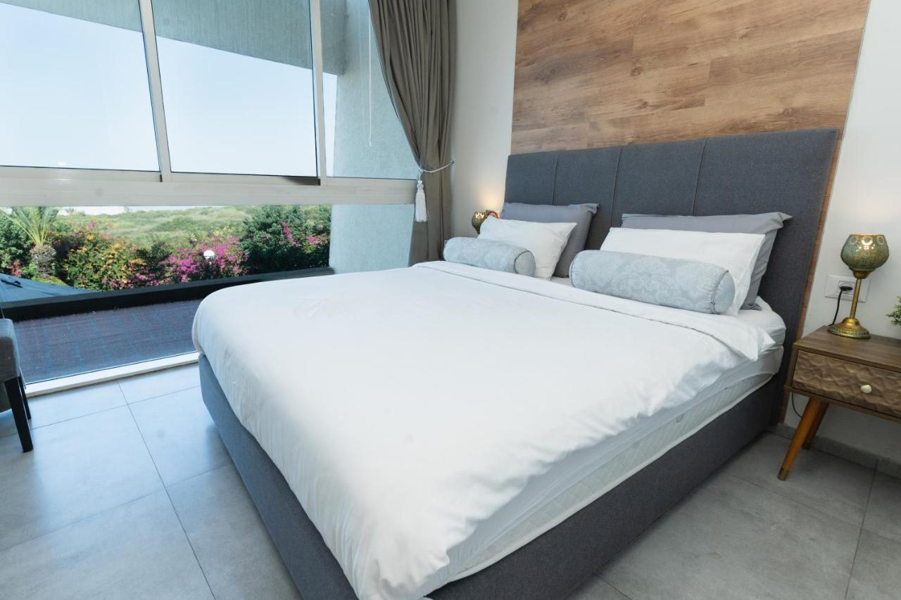 Neot Golf, Ziv'S Place Kayserya Dış mekan fotoğraf